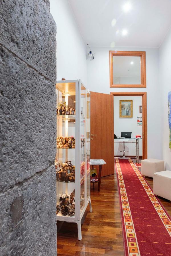Palazzo Carafa Della Spina Room And Apartment ナポリ エクステリア 写真